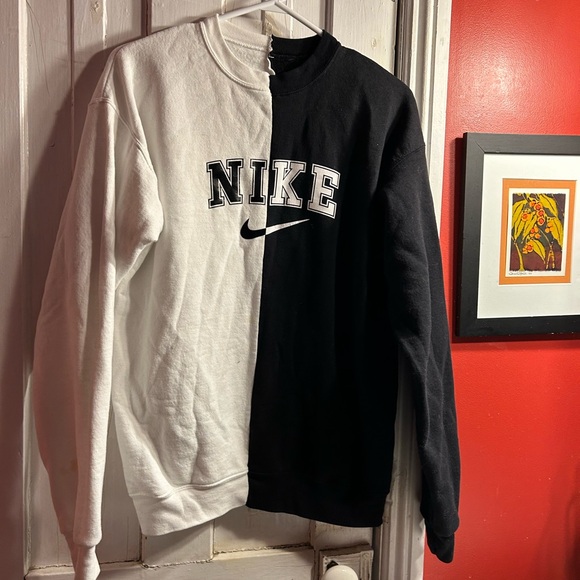 Custom Nike crew neck - Picture 2 of 2